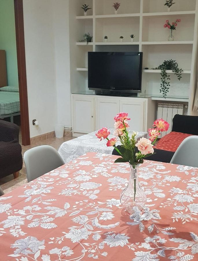 Famaho Lägenhet Madrid Exteriör bild
